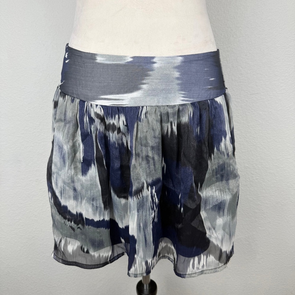 VTG Y2K Charlotte Russe Blue Abstract Ikat Ruffle Mini Skirt Size Small Pockets